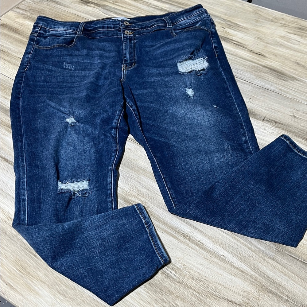 Woman’s KanCan Jeans size 22 distressed skinny stretchy jeans